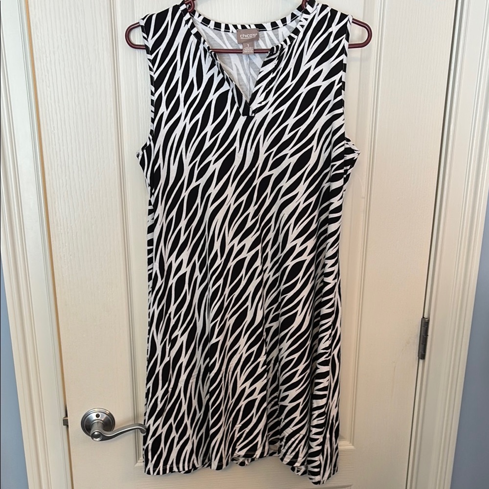 Chico's Black and White Sleeveless Dress